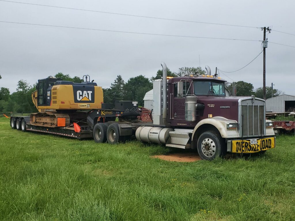 doc wyatts towing heavy equipment transport 213430143 4306424932735194 6974489340393223145 n
